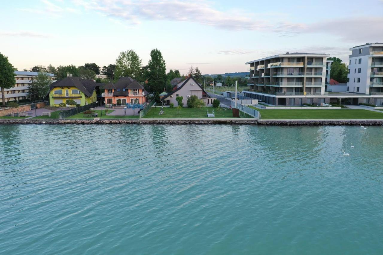 Hullám Apartman Balatonlelle Esterno foto