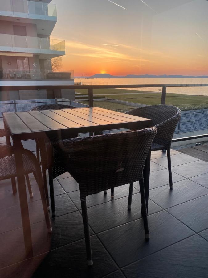 Hullám Apartman Balatonlelle Esterno foto